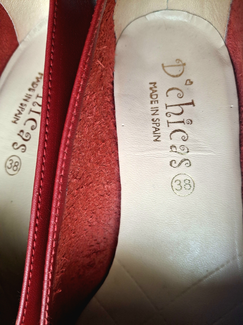 Red leather D'Chicas low-heeled loafers, size 7,5 - Picture 4 of 7